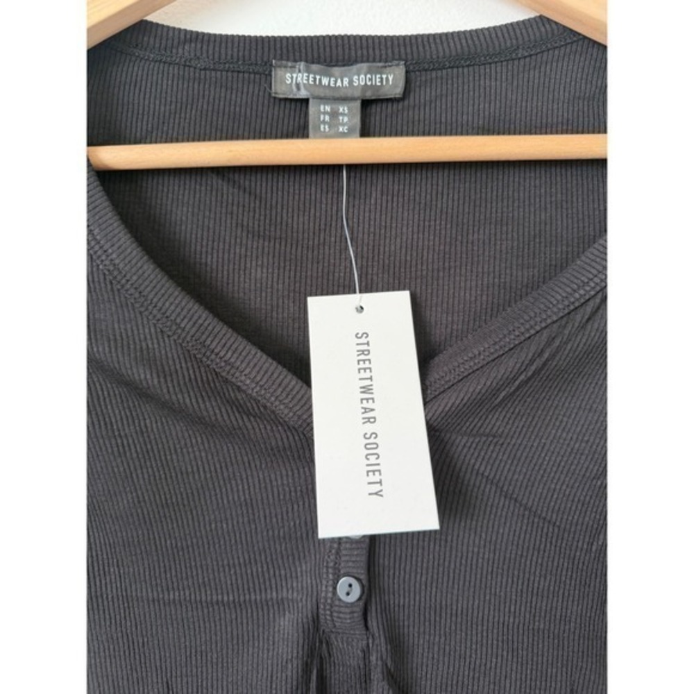 Streetwear Society Women's Ribbed Long Sleeve V-Neck Shirt Pack – Black Size S - Picture 2 of 3